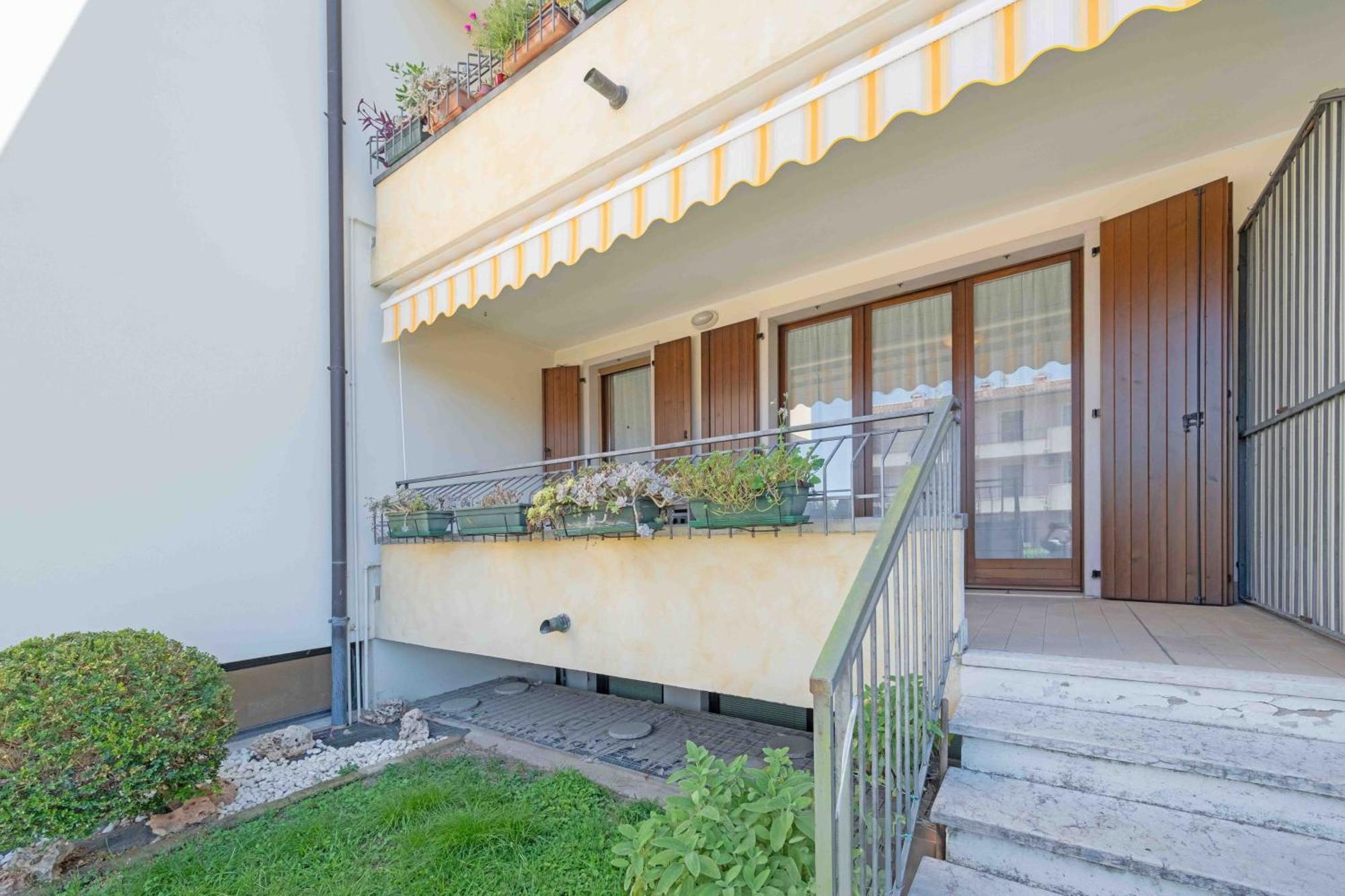 Apartmentsgarda - Residenza Elisabetta 10 Bardolino Kültér fotó
